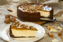 
	 

	Juicy cheesecake topped with white chocolate caramel , heavy with roasted...